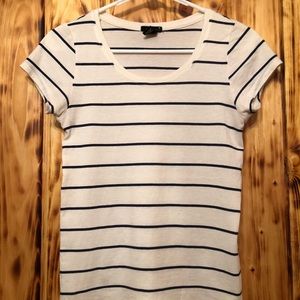 Women’s Navy White Striped Forever 21 Tee Size S
